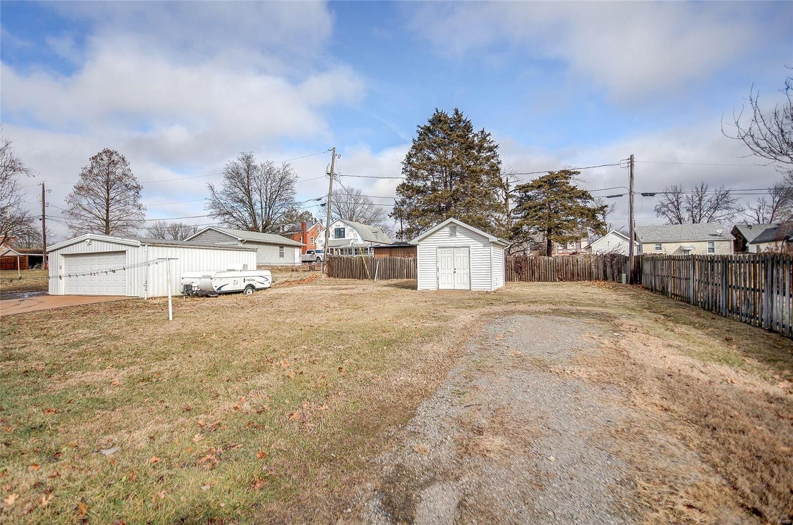 604 South Rapp Avenue Columbia, IL 62236 - Photo 5 of 31 Gallery Image 5
