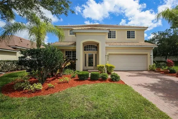 $3,300 | 6945-74 74th St Circle East, Unit 6945, Bradenton, FL 34203