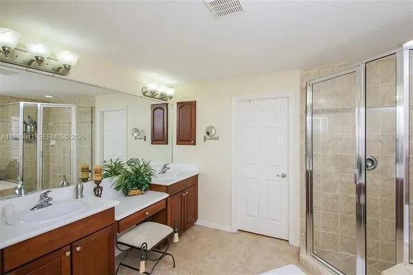 $3,300 | 6945-74 74th St Circle East, Unit 6945, Bradenton, FL 34203