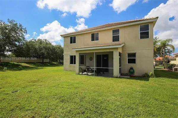 $3,300 | 6945-74 74th St Circle East, Unit 6945, Bradenton, FL 34203