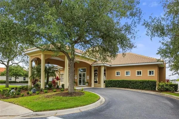 $3,300 | 6945-74 74th St Circle East, Unit 6945, Bradenton, FL 34203