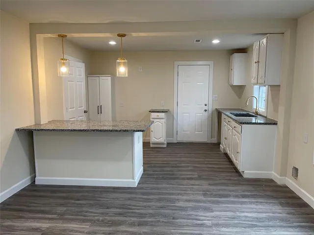 $1,600 | 326 Avenue J, Dallas, TX 75203