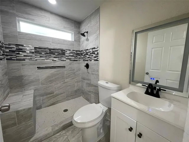 $1,600 | 326 Avenue J, Dallas, TX 75203