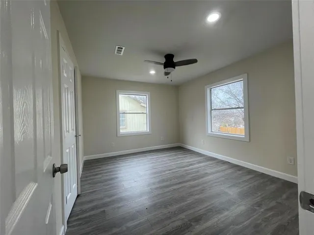 $1,600 | 326 Avenue J, Dallas, TX 75203