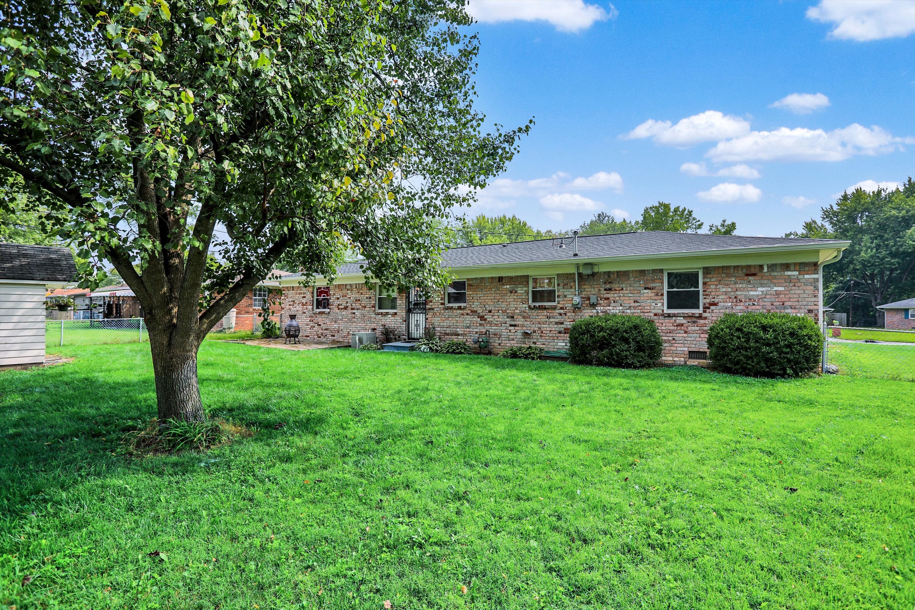 309 Hopkins Road Cumberland, IN 46229 - Photo 26 of 30