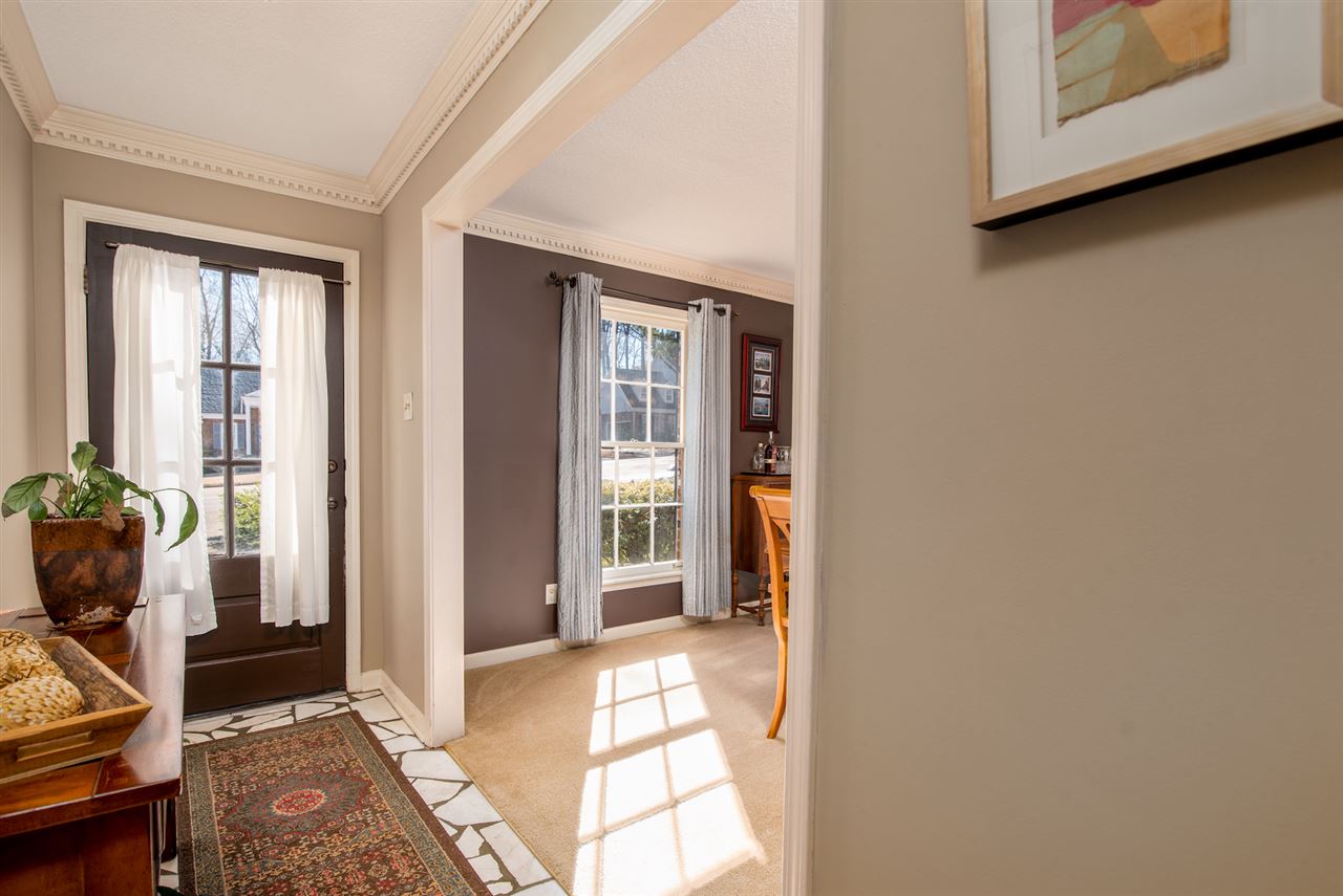 2087 Brierbrook Road Germantown, TN 38138 - Photo 3 of 25 Gallery Image 3