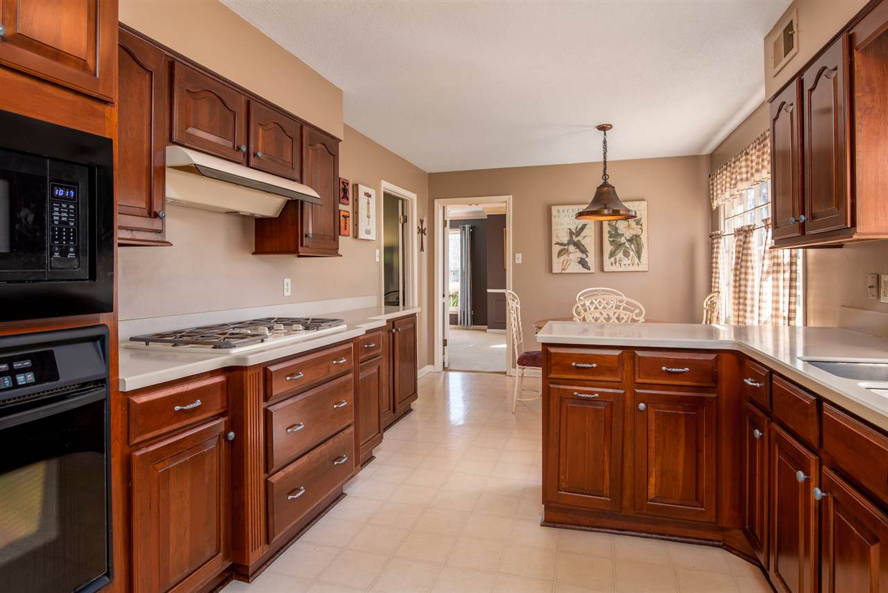 2087 Brierbrook Road Germantown, TN 38138 - Photo 8 of 25 Gallery Image 8