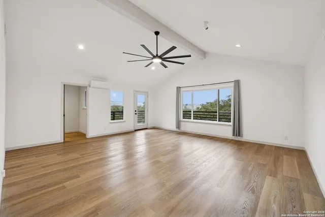 $725,000 | 7435 Hummingbird Hill Lane, San Antonio, TX 78255