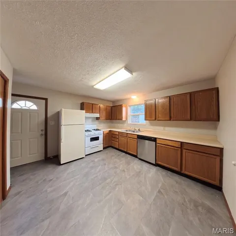 $105,000 | 2709 Sassy Lane, Belleville, IL 62226