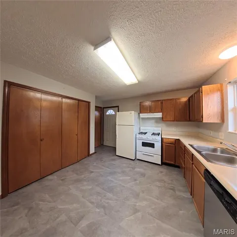 $105,000 | 2709 Sassy Lane, Belleville, IL 62226