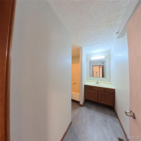 $105,000 | 2709 Sassy Lane, Belleville, IL 62226