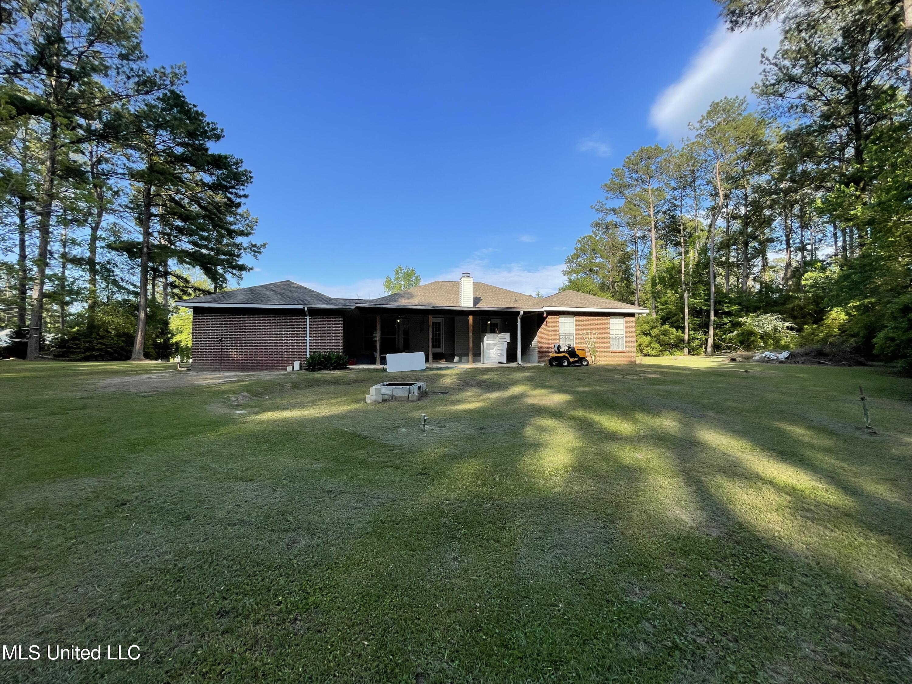 77 Covered Bridge Road Carriere, MS 39426 - Photo 4 of 19 back