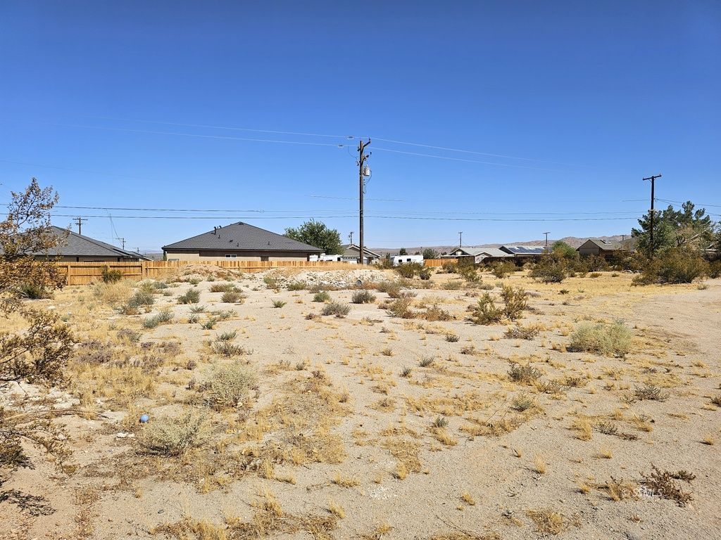 1304 Porter Street Ridgecrest, CA 93555 - Photo 6 of 17