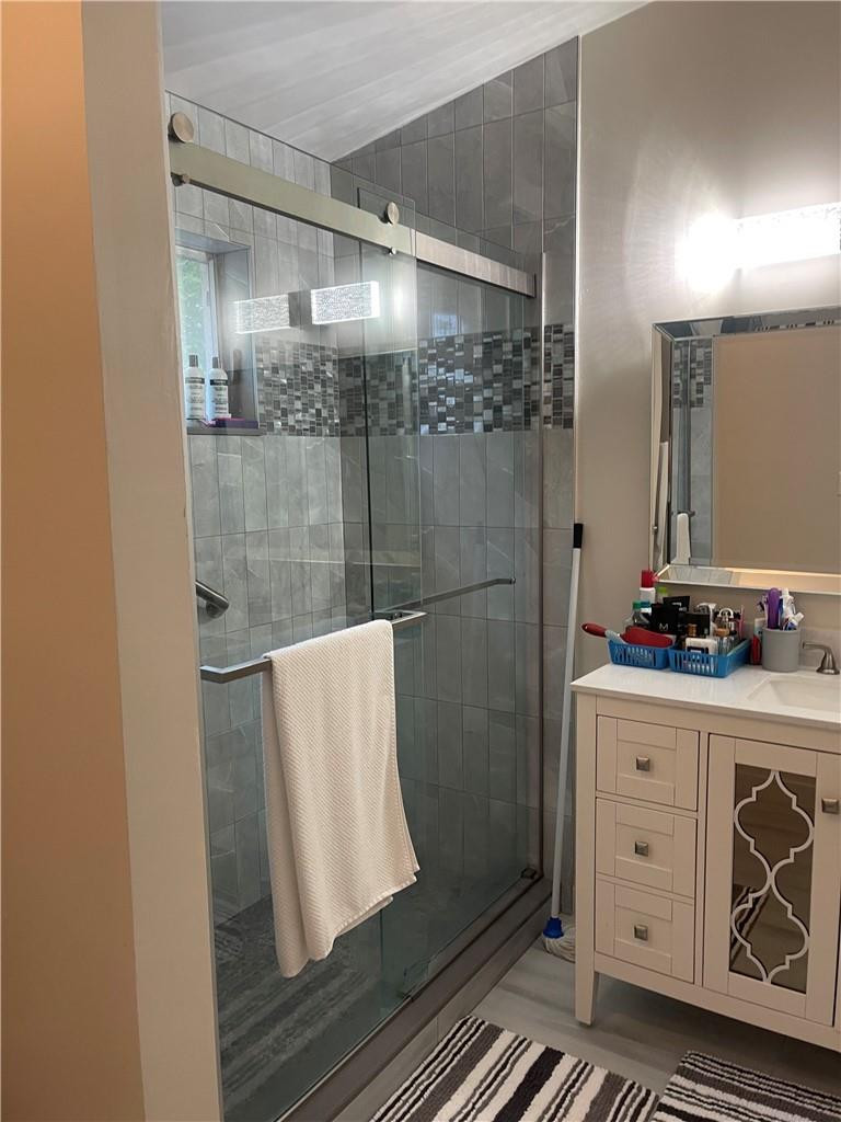 14085 Southwest 179th Terrace Miami, FL 33177 - Photo 6 of 6 a bathroom with a bathtub and a shower