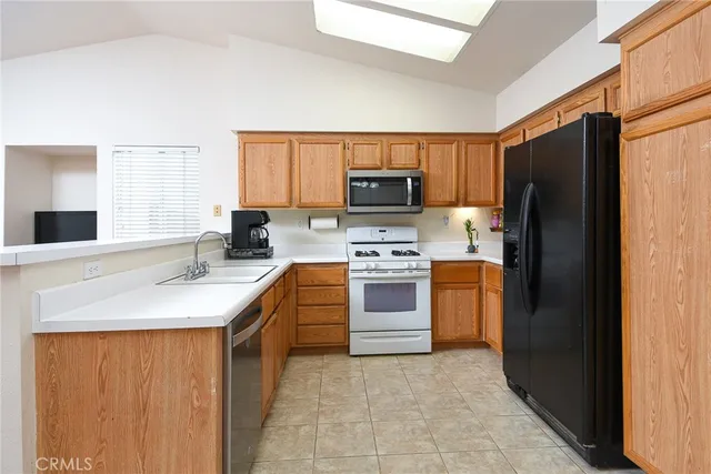 $470,500 | 25185 Steiner Drive, Hemet, CA 92544