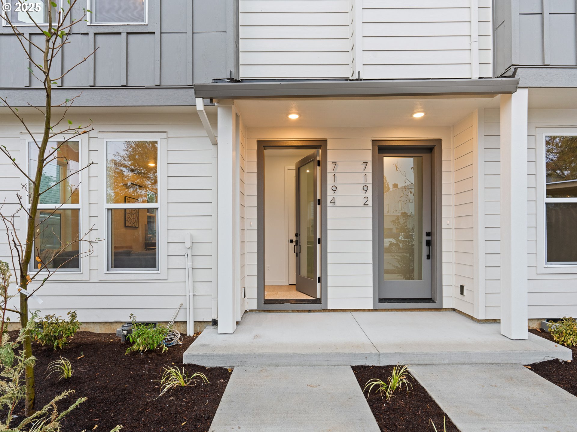 7194 Northeast Glisan Street, Unit 1 Portland, OR 97213 - Photo 3 of 19