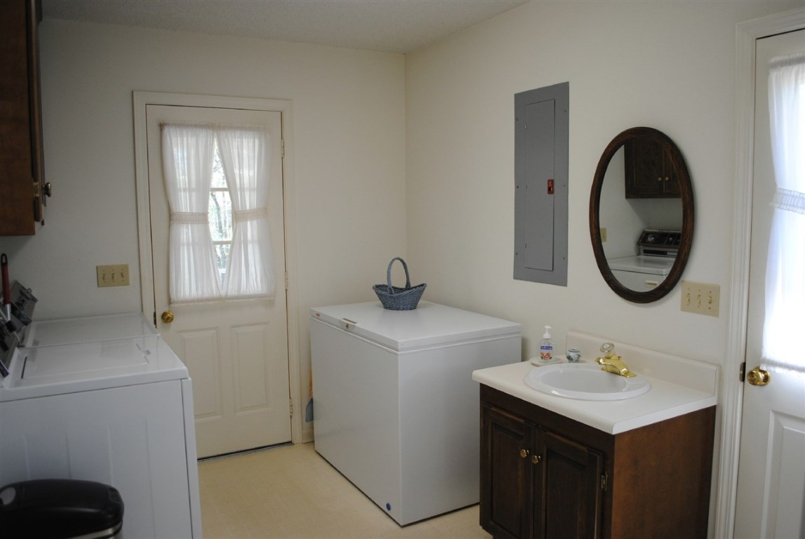 1160 Wilbanks Road Seneca, SC 29678 - Photo 10 of 31 Gallery Image 10