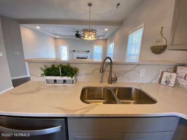 215 Queens Road Jacksonville, NC 28540 - Photo 9 of 42 IMG_2640