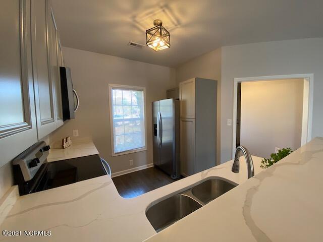 215 Queens Road Jacksonville, NC 28540 - Photo 10 of 42 IMG_2676
