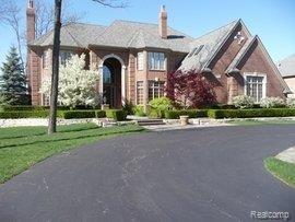 35986 West 13 Mile Road Farmington, MI 48331 - Photo 1 of 25 35986_W_13_Mile_Front_Elevation