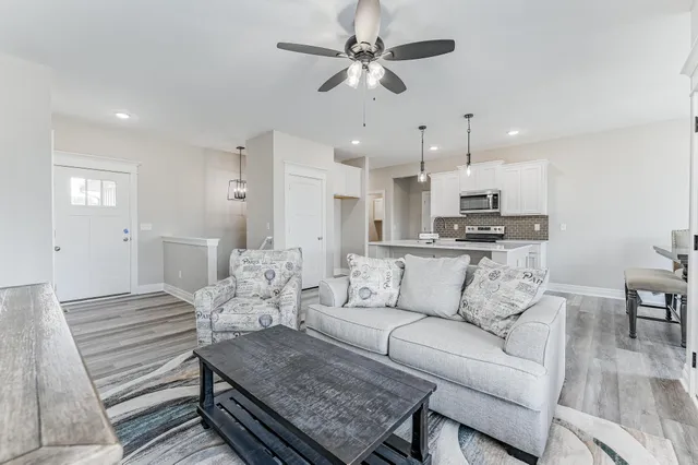 $317,500 | 10498 Wilkinson Street, Maize, KS 67101