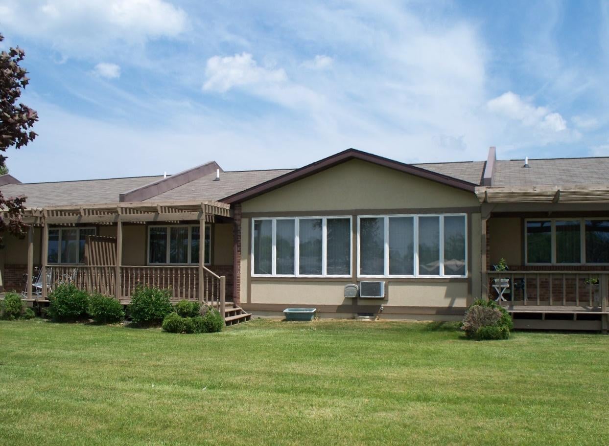 130 B Riverside Drive Cheboygan, MI 49721 - Photo 3 of 36 Gallery Image 3