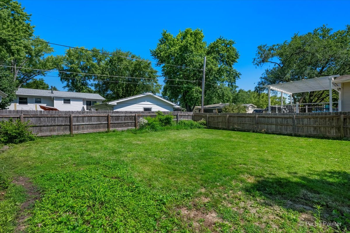 1820 Forrest Boulevard St. Charles, IL 60174 - Photo 23 of 30