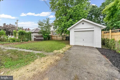 $380,000 | 912 Myra Avenue, Lansdowne, PA 19050