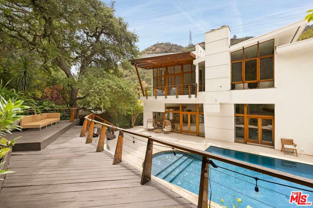 3600 Mandeville Canyon Road Los Angeles, CA 90049 - Photo 24 of 26