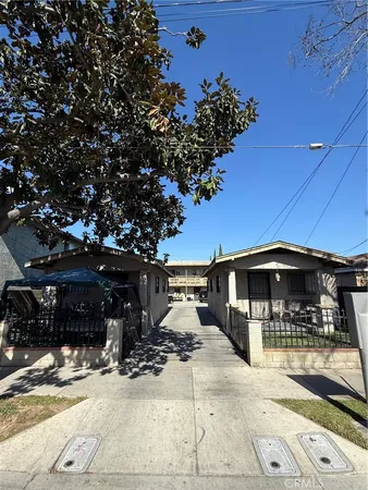 $995,000 | 1419 East 15th Street, Long Beach, CA 90813