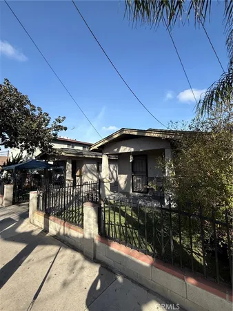 $995,000 | 1419 East 15th Street, Long Beach, CA 90813