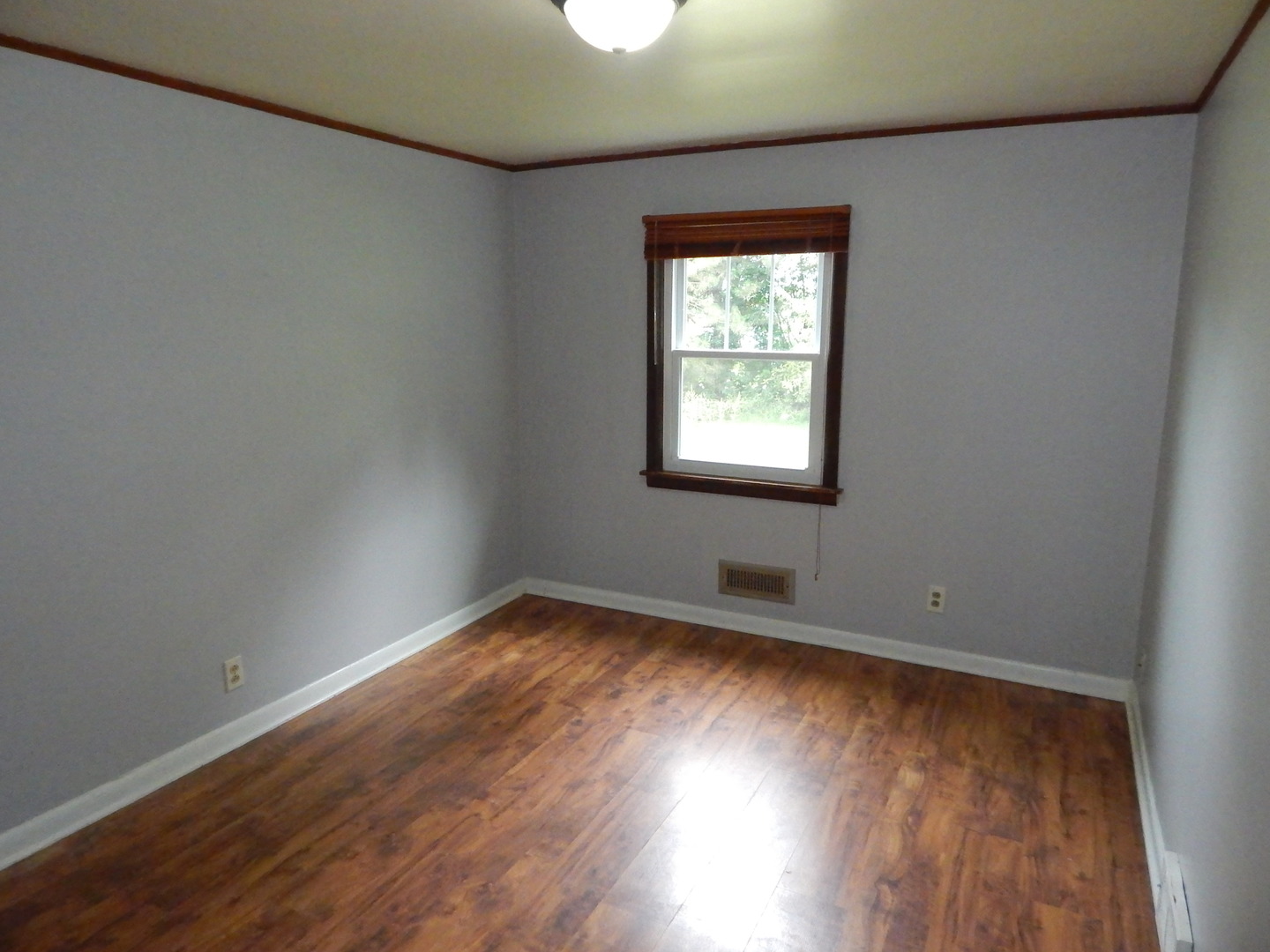600 Robertson Road South Elgin, IL 60177 - Photo 15 of 18 Gallery Image 15