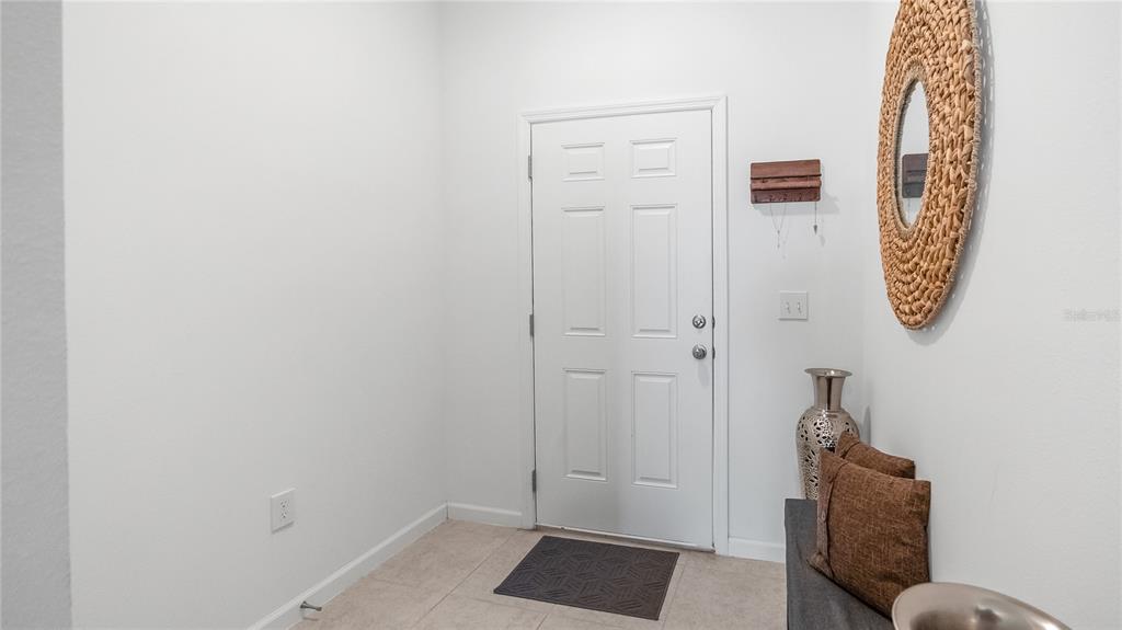 8720 Sportsman Loop Groveland, FL 34736 - Photo 3 of 34