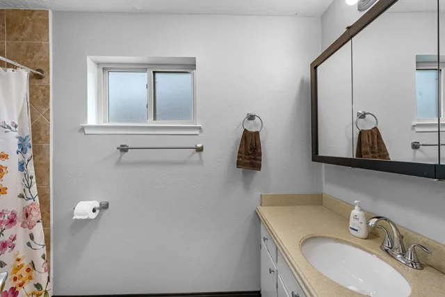 $299,000 | 5121 Creekview Drive, La Porte, TX 77571