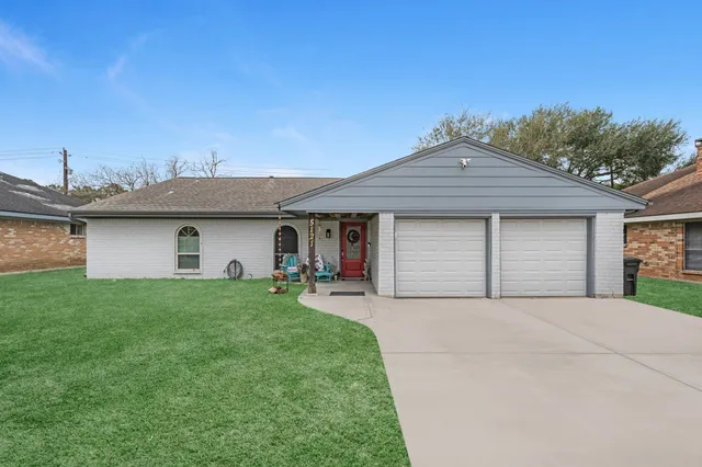 $299,000 | 5121 Creekview Drive, La Porte, TX 77571