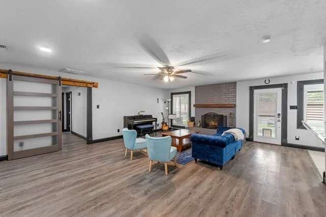 $299,000 | 5121 Creekview Drive, La Porte, TX 77571