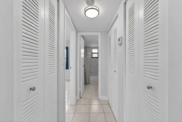 $1,750 | 1335 West 68th Street, Unit 208, Hialeah, FL 33014