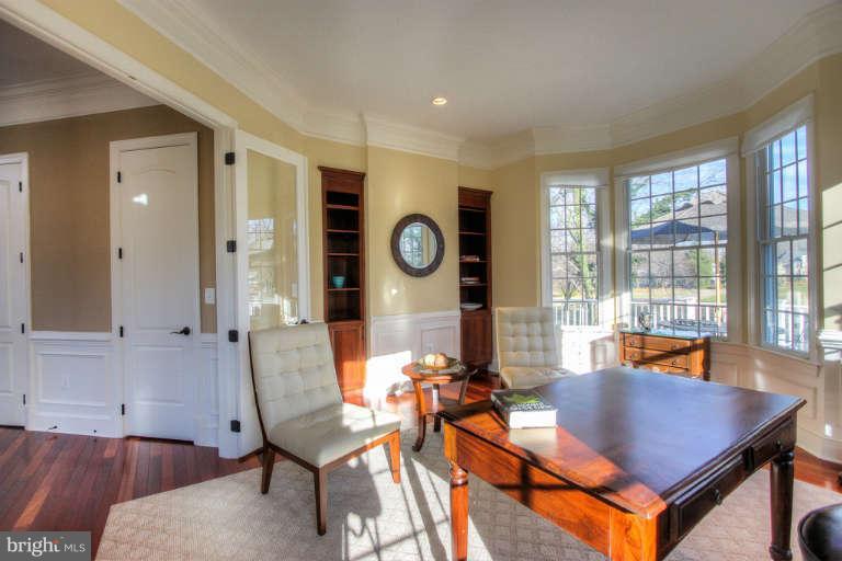 7110 Thrasher Road McLean, VA 22101 - Photo 12 of 27 Interior (General)
