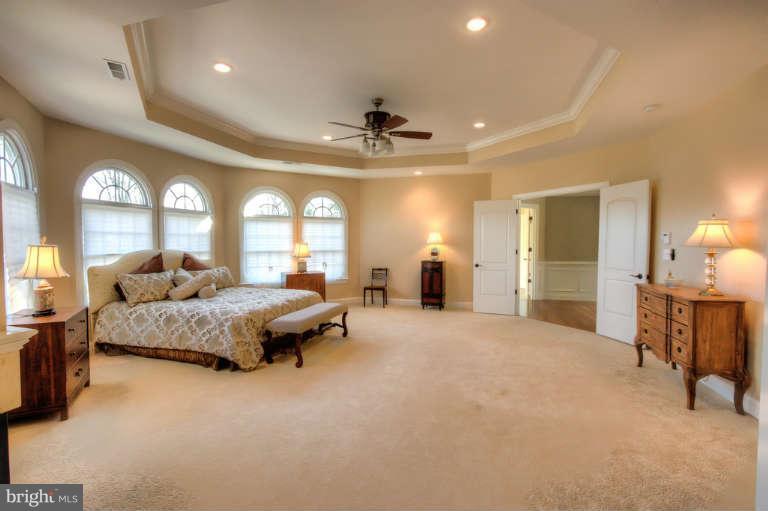 7110 Thrasher Road McLean, VA 22101 - Photo 14 of 27 Bedroom (Master)