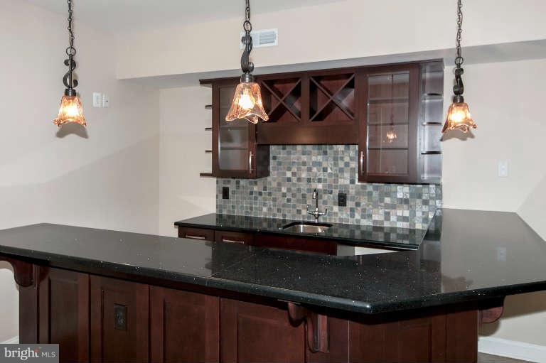 7110 Thrasher Road McLean, VA 22101 - Photo 22 of 27 Interior (General)