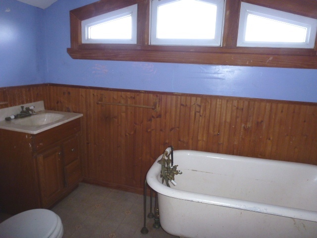 12901 Pine Road Dewitt, IL 61735 - Photo 12 of 23 a bathroom with a sink and a toilet
