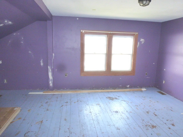 12901 Pine Road Dewitt, IL 61735 - Photo 10 of 23 an empty room with wooden floor and windows