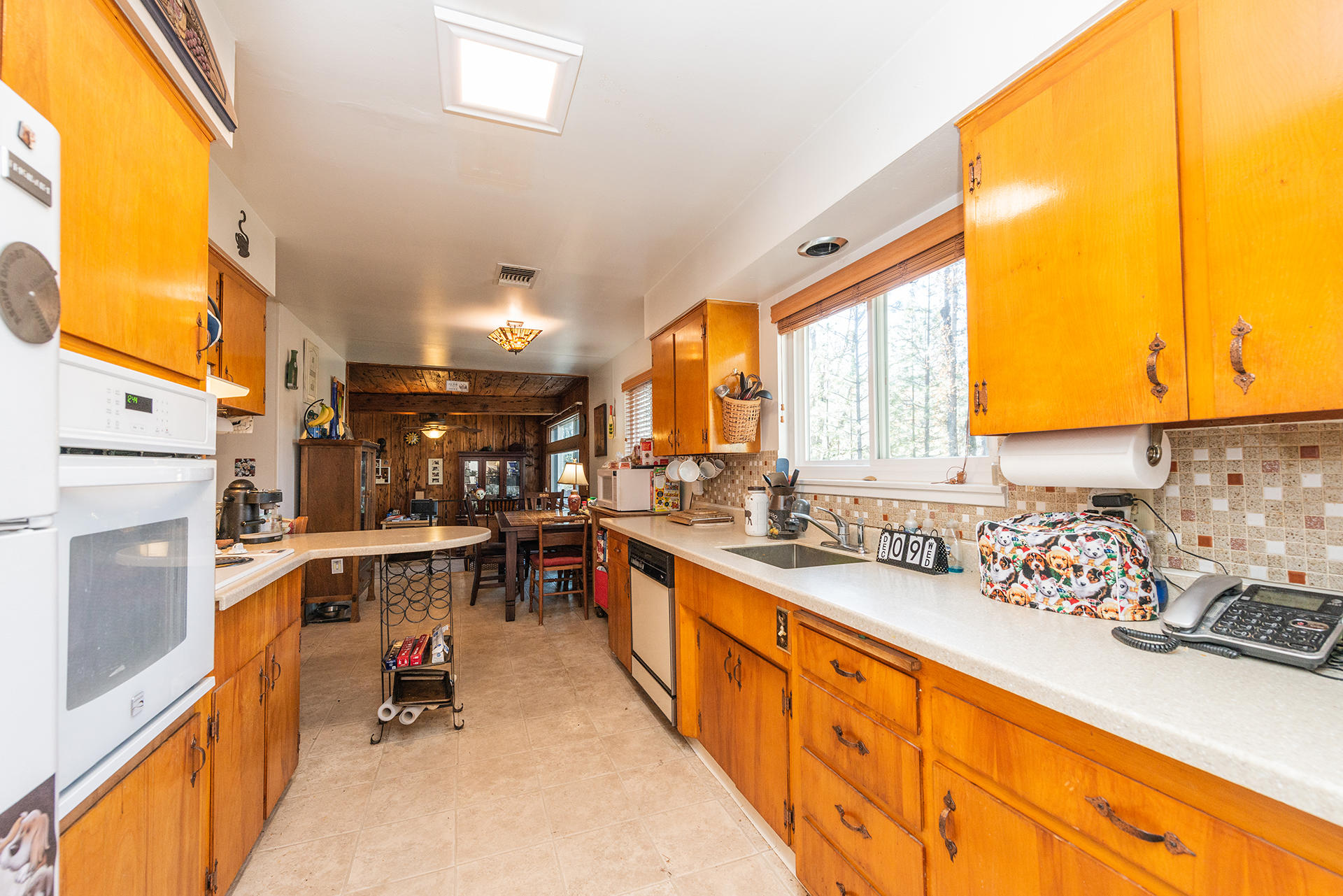 357 Glen Road Weaverville, CA 96093 - Photo 7 of 26 Kitchen