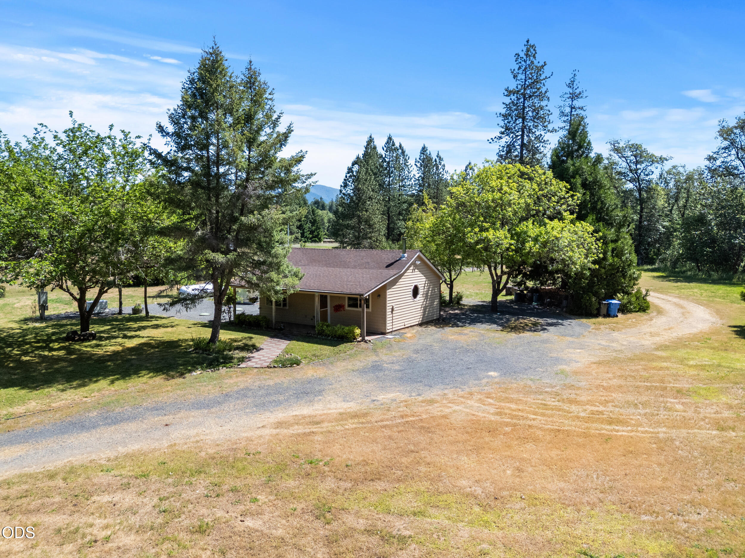 225 Hummingbird Road Cave Junction, OR 97523 - Photo 33 of 36 32_225 hummingbird rd - drone - 07