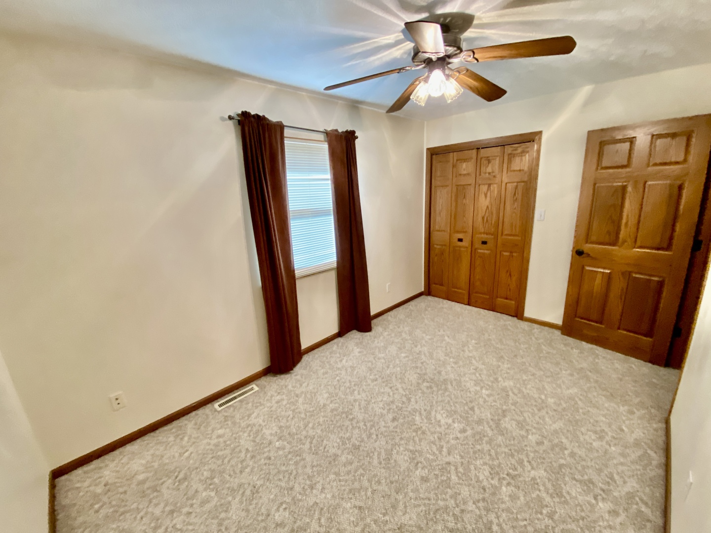 1221 Fox Run Seneca, IL 61341 - Photo 32 of 42