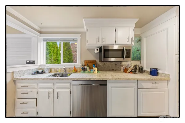 $850,000 | 106 Chinook Place, La Conner, WA 98257