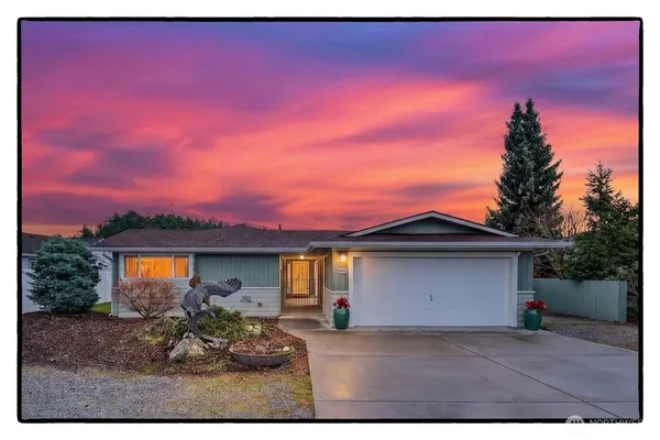 $850,000 | 106 Chinook Place, La Conner, WA 98257