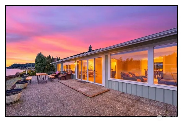 $850,000 | 106 Chinook Place, La Conner, WA 98257