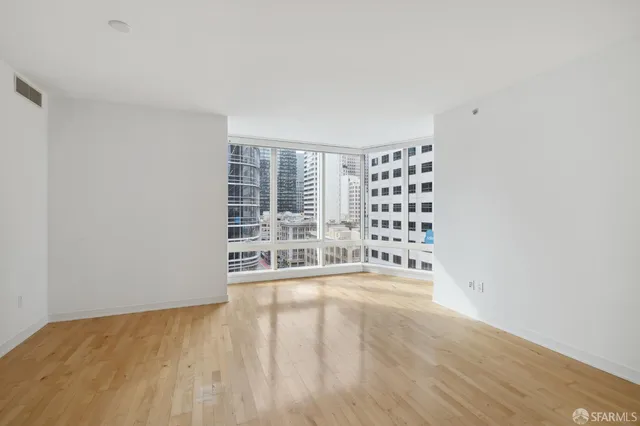 $6,299 | 301 Mission Street, Unit 11J, San Francisco, CA 94105