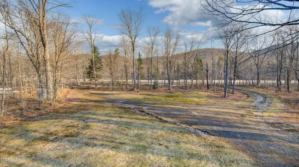 $229,000 | 454 Highway 8, Arietta, NY 12139